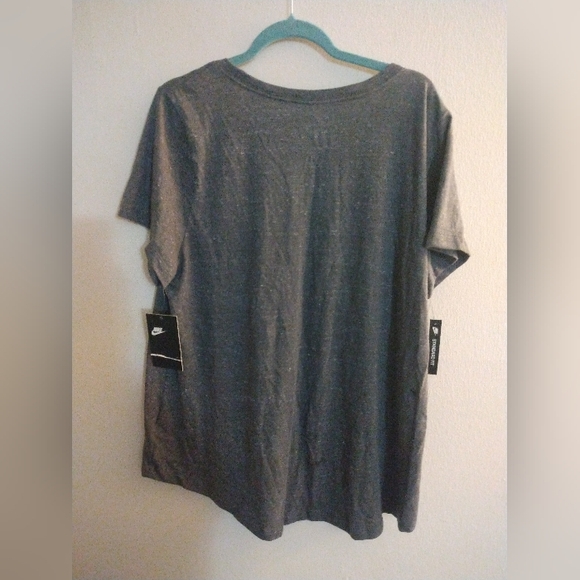 Nike plus size tee 1x - Picture 2 of 5